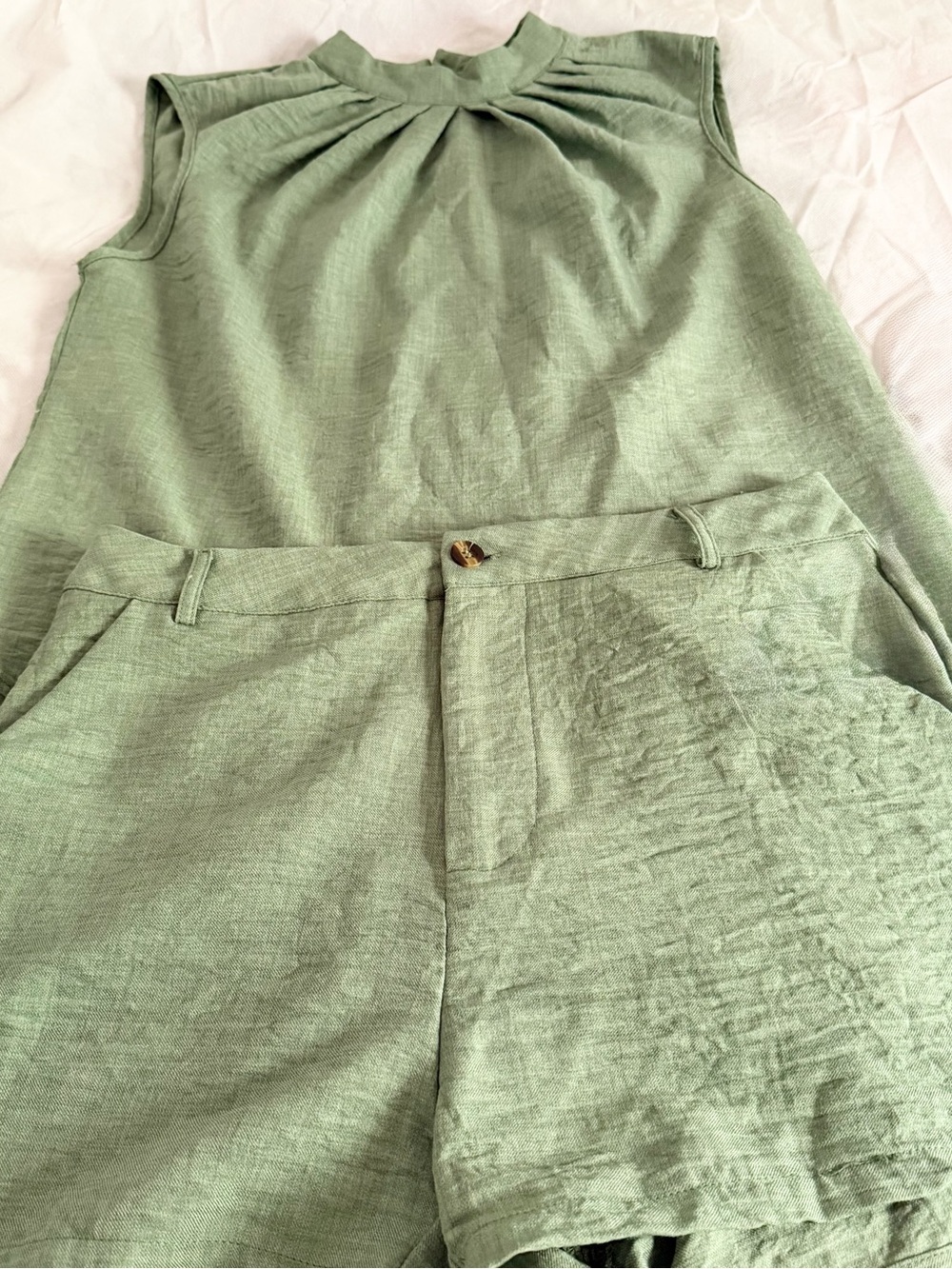 SHEIN Women’s Olive Green Sleeveless Two-Piece Linen Blend Shorts Set